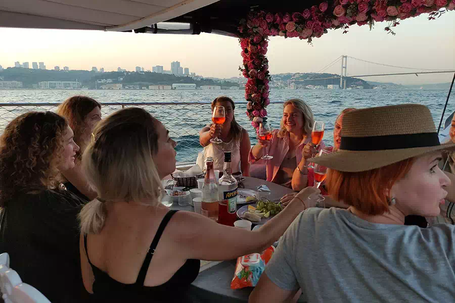 Private Bosphorus Sunset Yacht Cruise