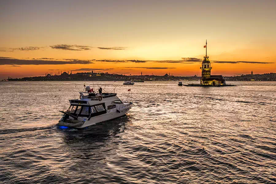 Private Bosphorus Sunset Yacht Cruise