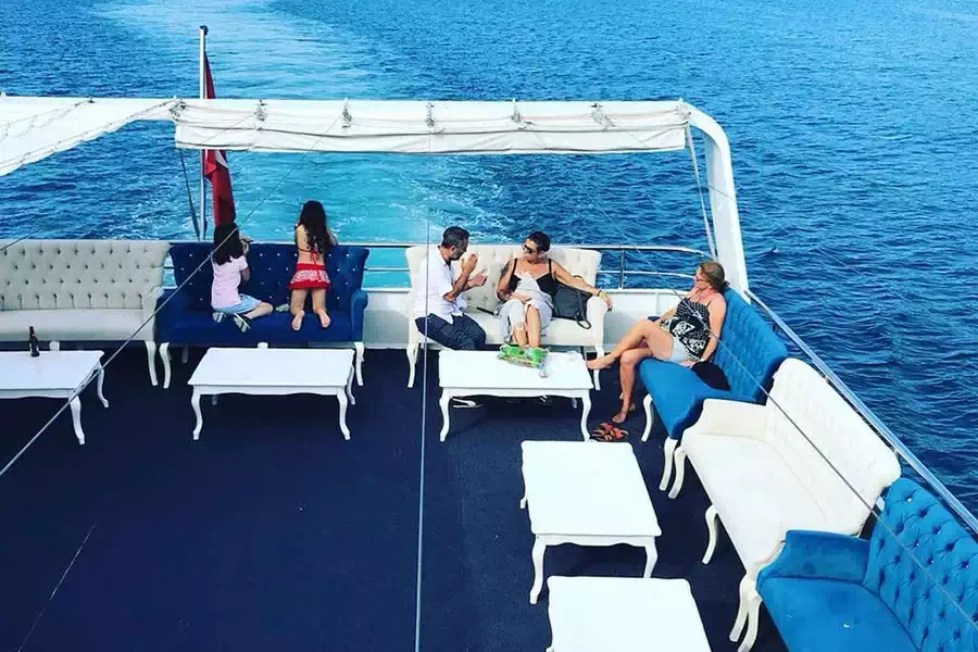 Private Bosphorus Lunch Cruise