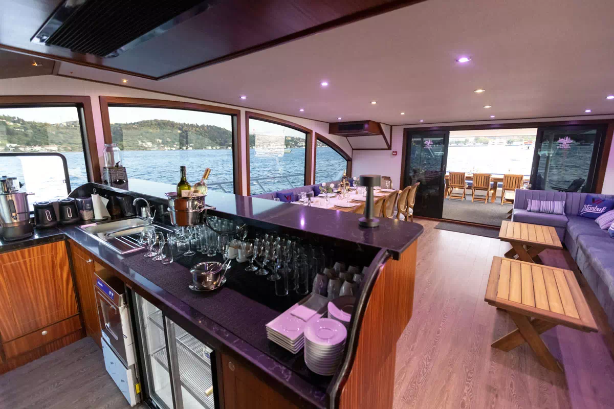 Private New Year's Eve Yacht Cruise on the Bosphorus — Istanbul
