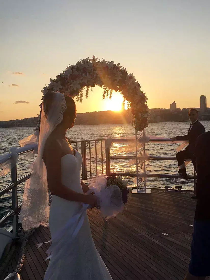 Exclusive Yacht Wedding on the Bosphorus — Istanbul