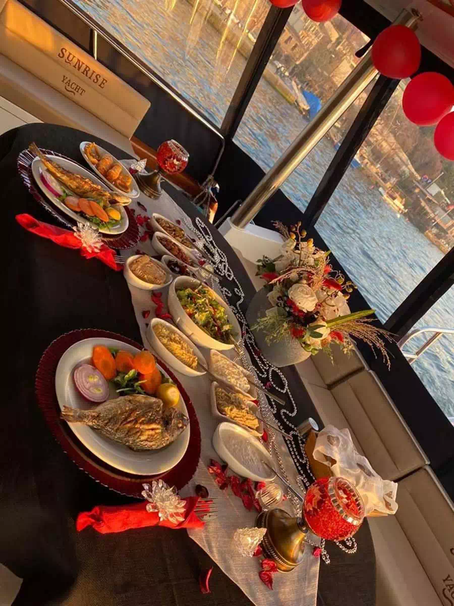 Private Bosphorus Dinner Cruise